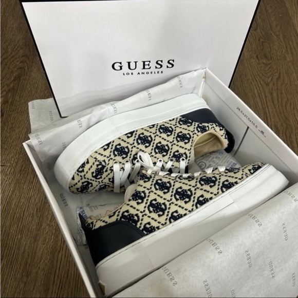 Guess Platform Sneakers - Picture 1 of 5